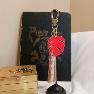 NWOT BRAHMIN CELEBRATE PALM LEAF TASSEL